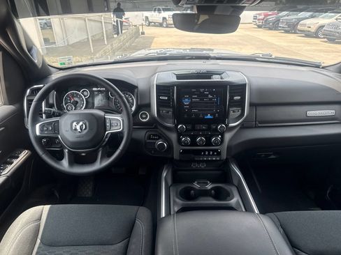 Used 2025 RAM 1500 Big Horn RWD image 10