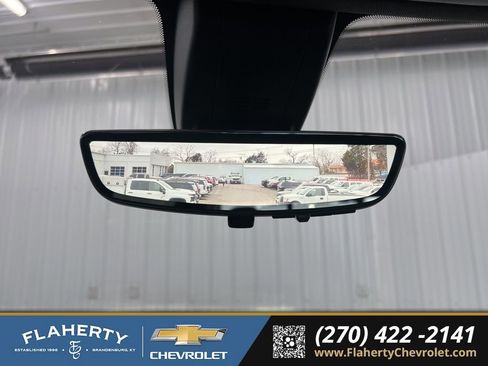 Used 2022 Chevrolet Silverado 1500 High Country w/ Technology Package image 36