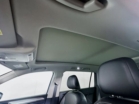 Used 2024 Volkswagen Tiguan SE image 24