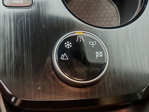 Used 2023 Nissan Rogue SL w/ SL Premium Package image 25