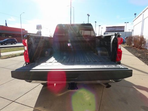 Used 2025 Chevrolet Silverado 2500 LT w/ Safety Package image 24