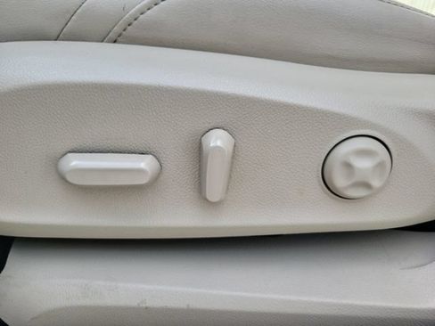 Used 2020 Buick Envision Preferred FWD image 19