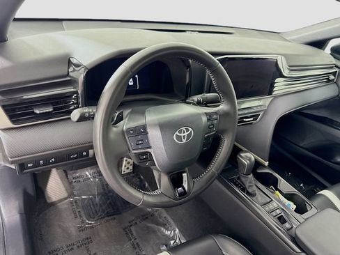 Certified 2025 Toyota Camry SE FWD image 10