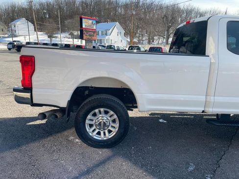 Used 2018 Ford F250 XLT w/ XLT Value Package image 7
