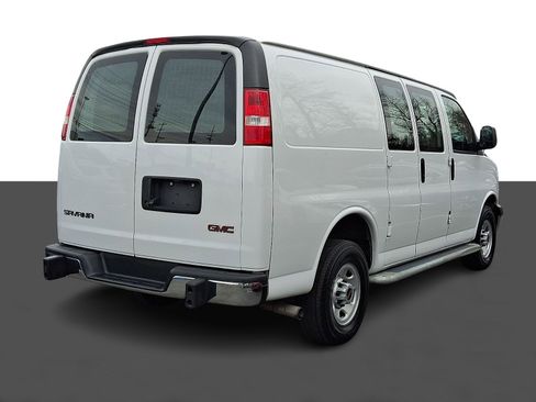 Used 2021 GMC Savana 2500 w/ Driver Convenience Package image 7