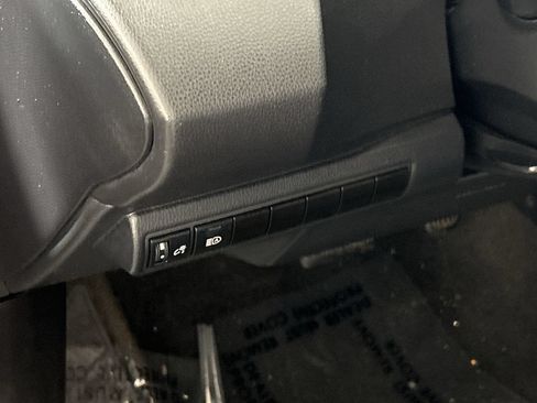 Used 2024 Toyota Corolla LE FWD image 12