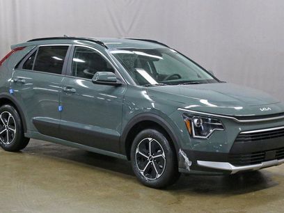 New 2025 Kia Niro EX