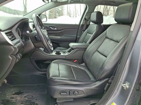 Used 2020 GMC Acadia SLT w/ LPO, Floor Liner Package image 17