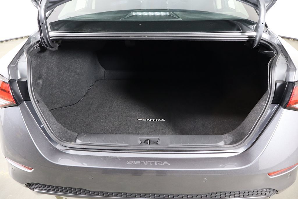 Used 2024 Nissan Sentra SV FWD image 18