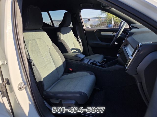 Used 2024 Volvo XC40 B5 Core AWD/4WD image 15