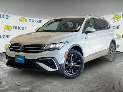 Used 2024 Volkswagen Tiguan SE