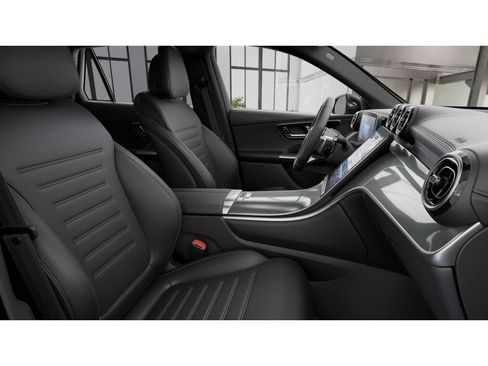 Certified 2023 Mercedes-Benz GLC 300 4MATIC image 4