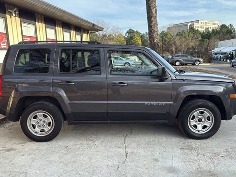 Used 2016 Jeep Patriot Sport w/ Power Value Group FWD image 8