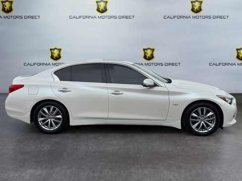 Used 2017 INFINITI Q50 3.0t Premium w/ Driver Assistance Package RWD image 6