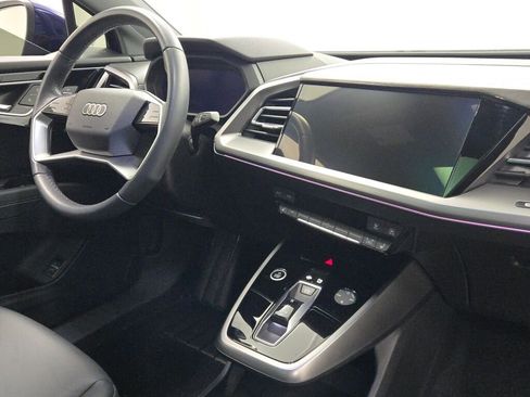 Used 2023 Audi Q4 e-tron Premium Plus image 9