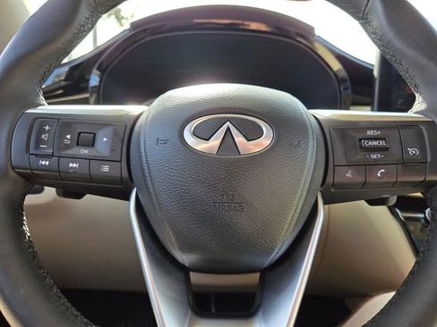 Used 2025 INFINITI QX60 Pure w/ Cargo Package image 34