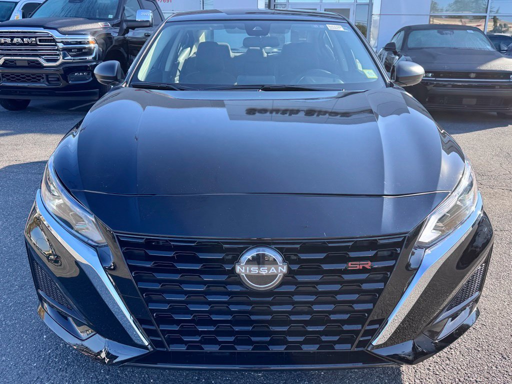 Used 2026 Nissan Altima 2.5 SV FWD image 2