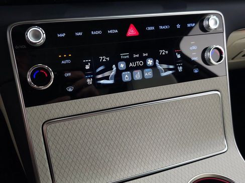 Used 2026 Genesis GV80 3.5T Prestige image 28