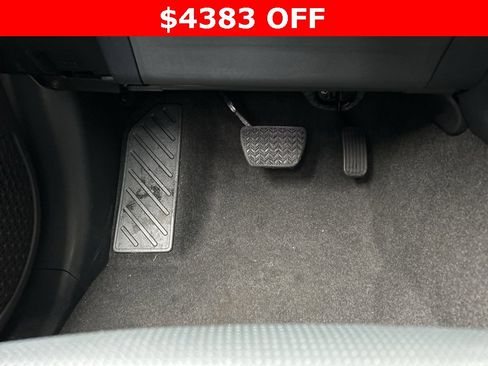 New 2025 Toyota 4Runner Limited image 15