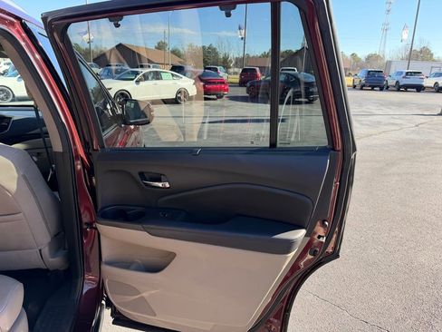 Used 2022 Honda Pilot Elite image 21
