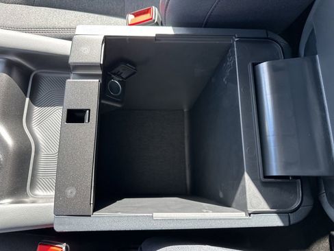 Used 2026 Ford Explorer Active image 31