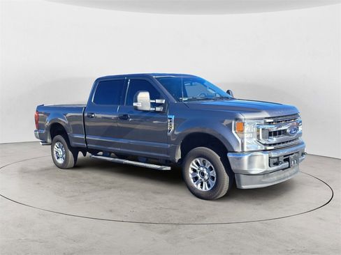 Used 2022 Ford F250 XLT image 1