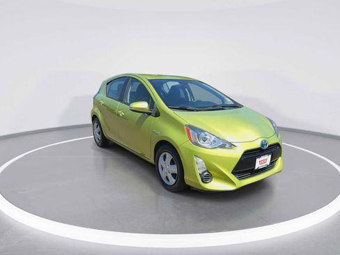 Used 2015 Toyota Prius C Two FWD image 2