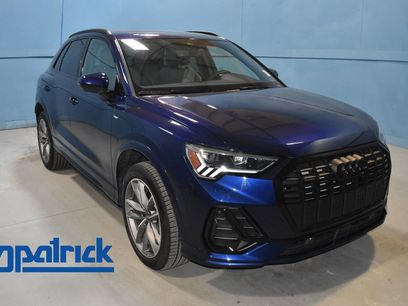 Certified 2025 Audi Q3 2.0T Premium w/ Convenience Package