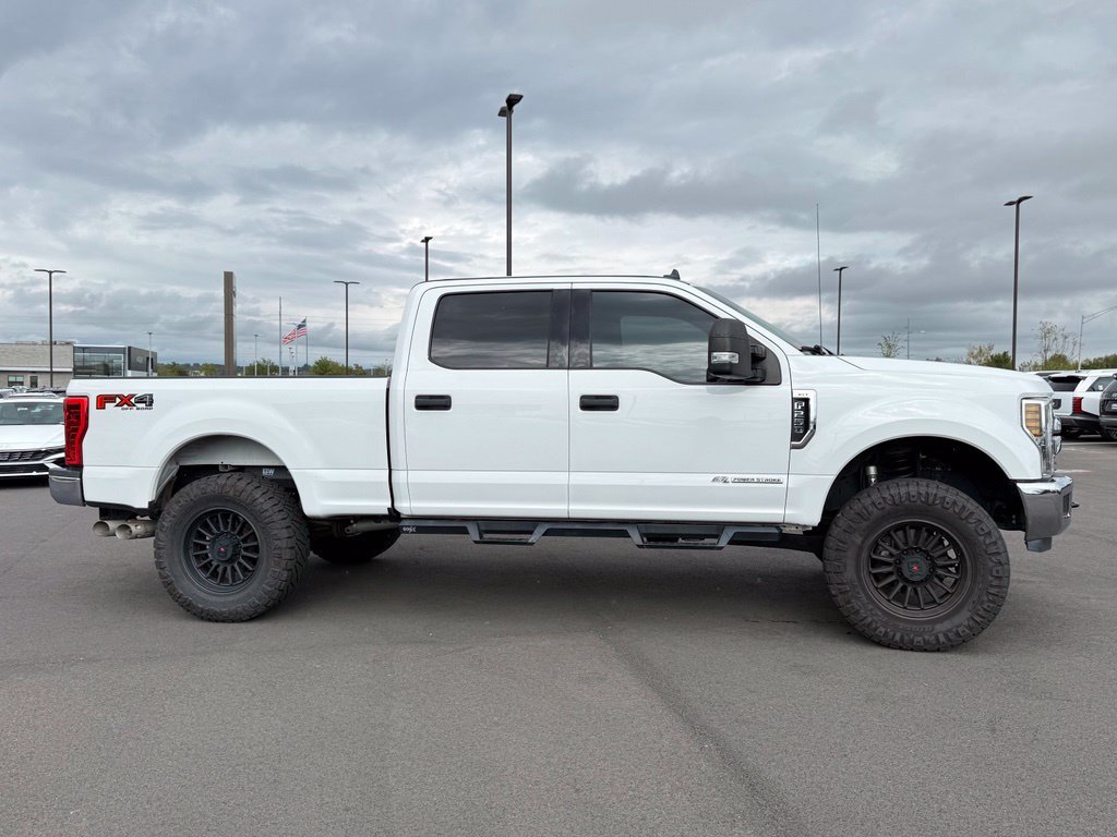 Used 2019 Ford F250 XLT w/ XLT Value Package AWD/4WD image 4