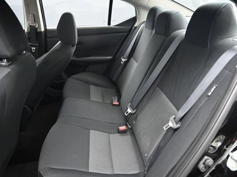 Used 2025 Nissan Sentra SV FWD image 17