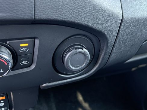 Certified 2023 Nissan Frontier SV w/ Technology Package image 23