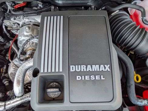 New 2026 Chevrolet Silverado 1500 LT image 32