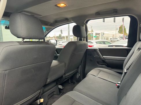 Used 2009 Nissan Titan XE image 19