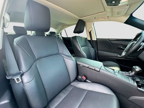 Used 2021 Lexus ES 350 w/ Premium Package FWD image 27