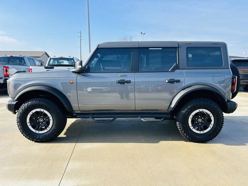 Used 2022 Ford Bronco Badlands image 36
