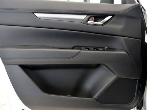 Used 2017 MAZDA CX-5 Touring image 14