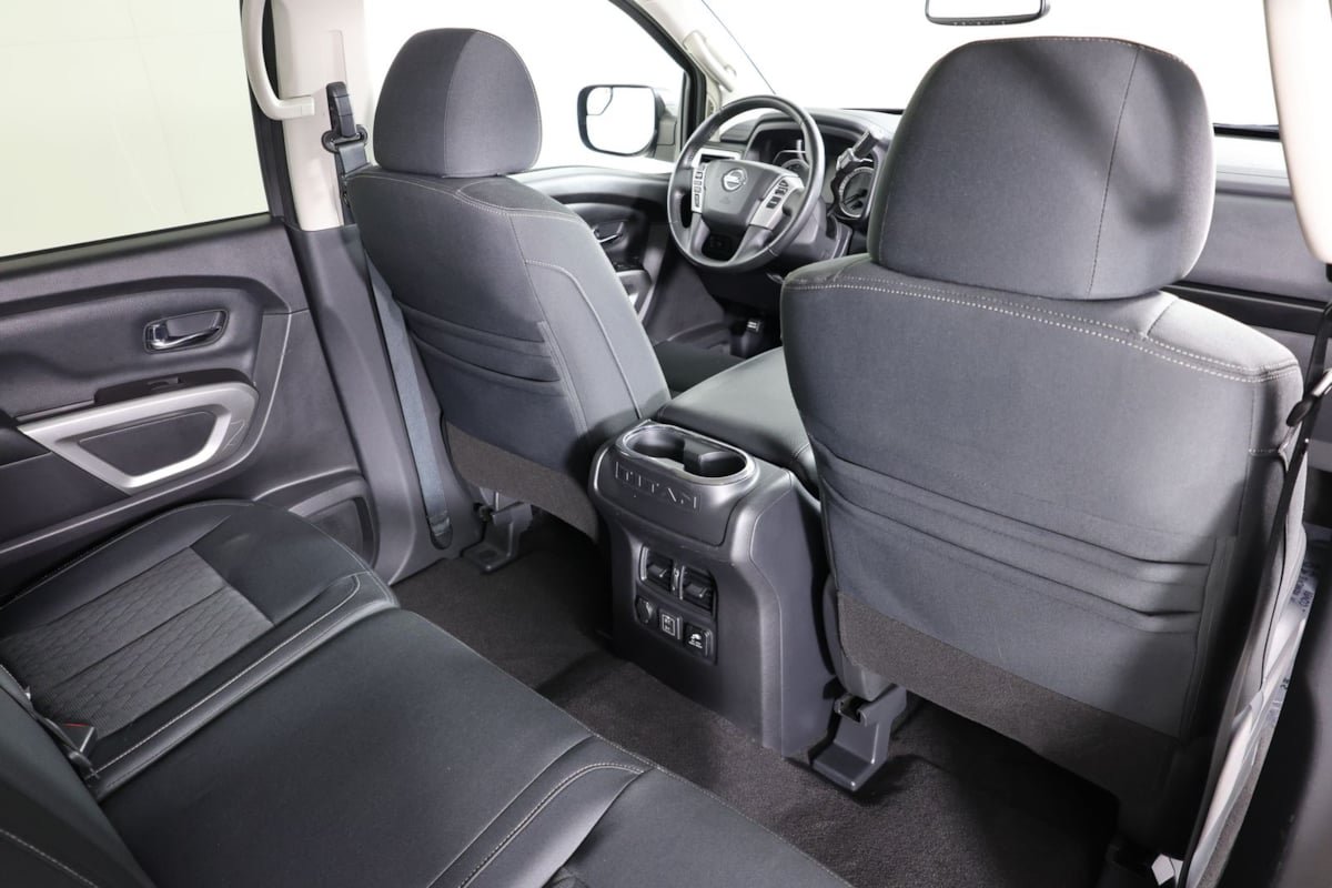 Used 2019 Nissan Titan SV w/ SV Convenience Package AWD/4WD image 41