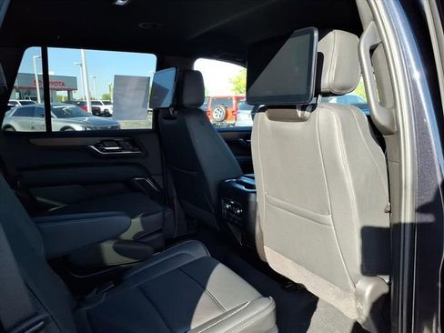 Used 2025 GMC Yukon Denali w/ Advanced Technology Package AWD/4WD image 22