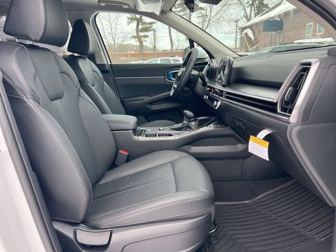 New 2026 Kia Sorento S image 16