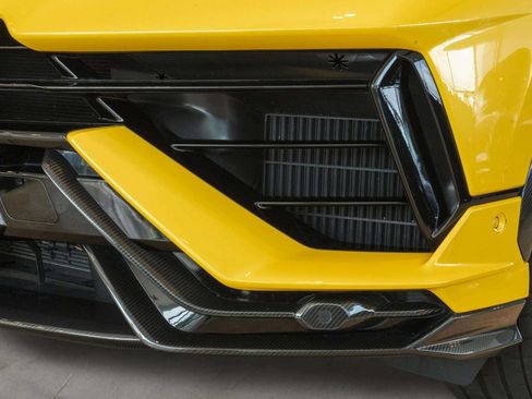 Used 2024 Lamborghini Urus Performante AWD/4WD image 84