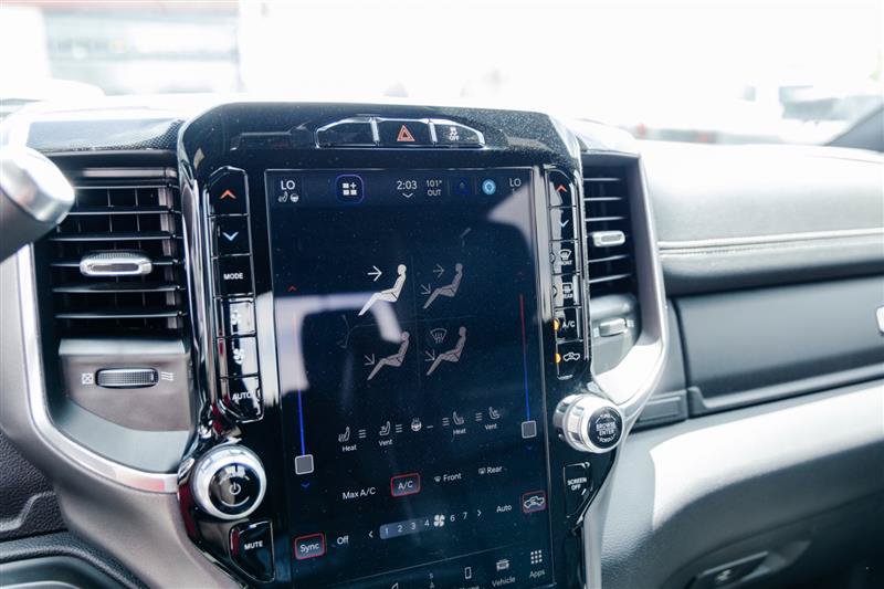 Used 2022 RAM 2500 Laramie AWD/4WD image 15