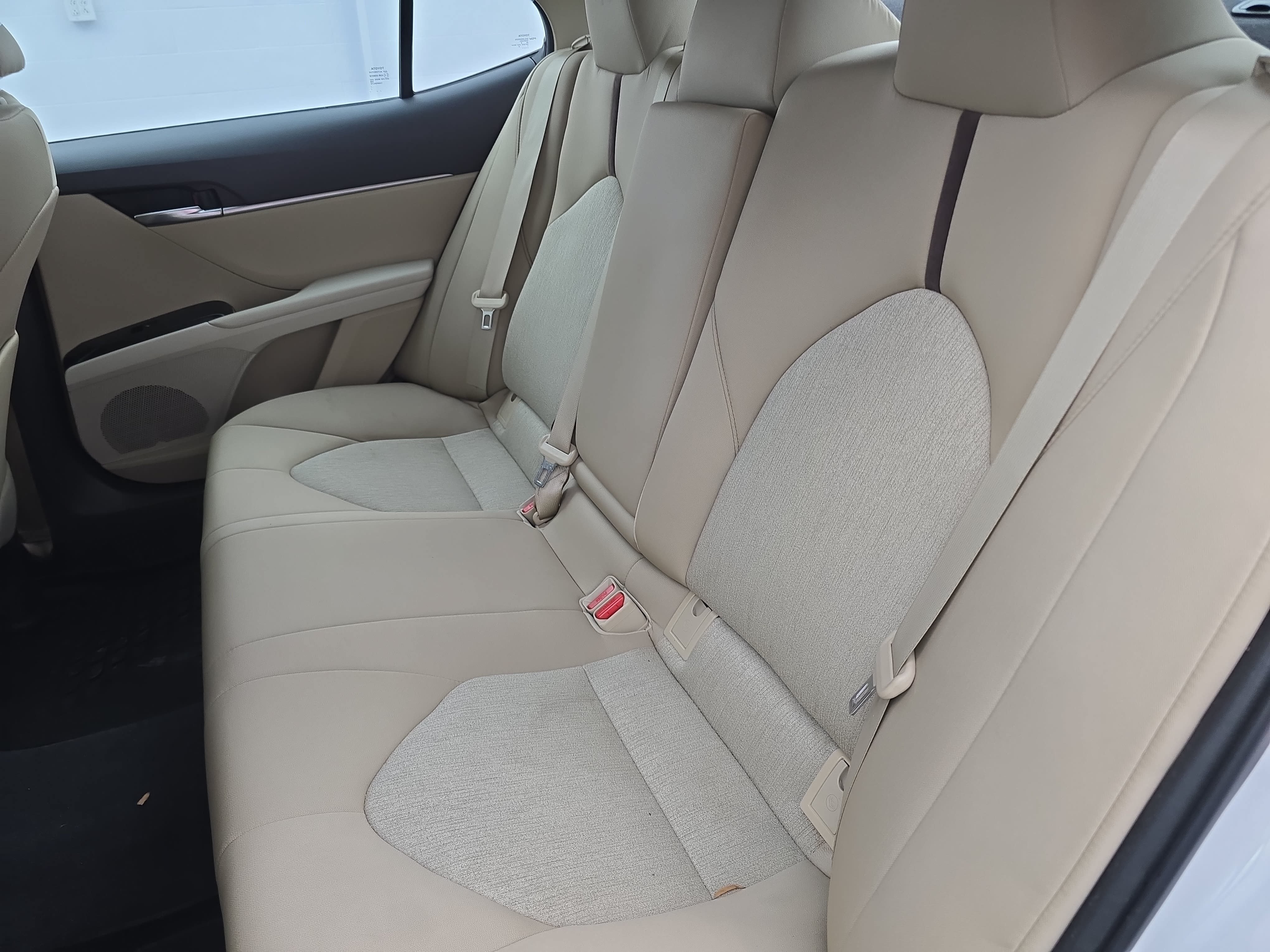 Used 2019 Toyota Camry LE FWD image 13
