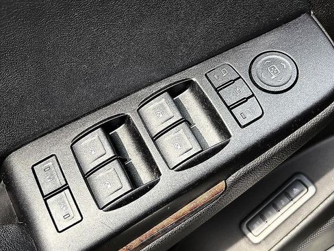 Used 2015 Chevrolet Tahoe LTZ AWD/4WD image 20