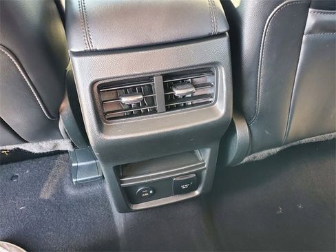 Certified 2022 Ford Edge SEL w/ Convenience Package image 26