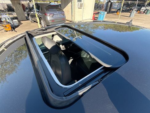 Used 2016 Volkswagen Passat 1.8T SE image 16