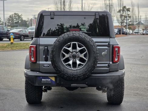 Used 2025 Ford Bronco Badlands image 8