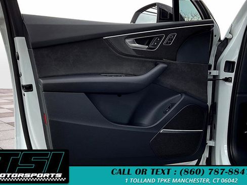Used 2021 Audi SQ7 Premium Plus w/ Driver Assistance Package image 23