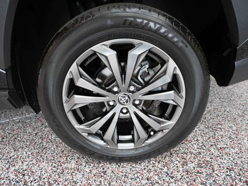 Used 2025 Toyota RAV4 Limited w/ Advanced Technology Package image 31