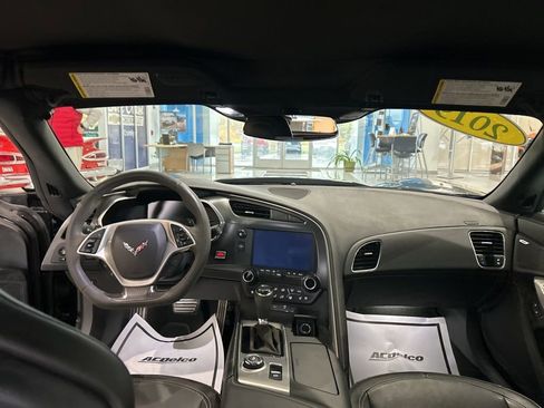 Used 2019 Chevrolet Corvette Stingray image 5