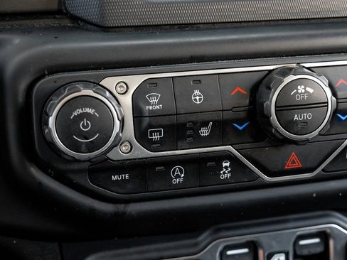 Used 2021 Jeep Wrangler Unlimited Willys image 40